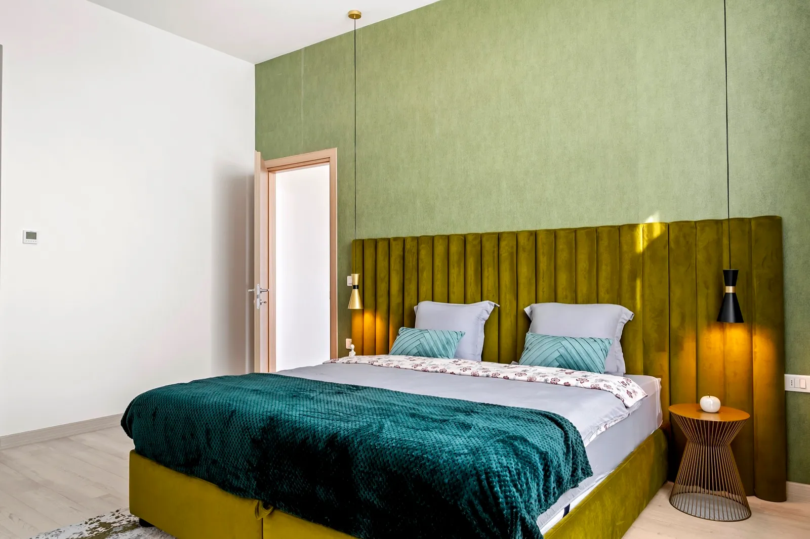Two-Bedroom Apartments (1/5)
